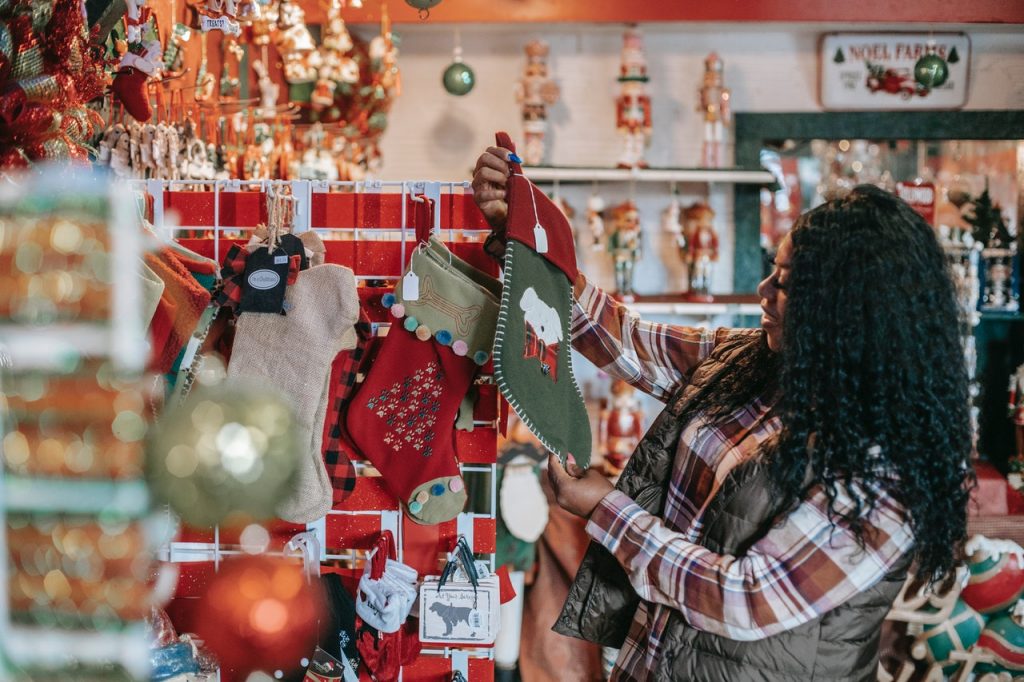 Christmas-shopping-poconos